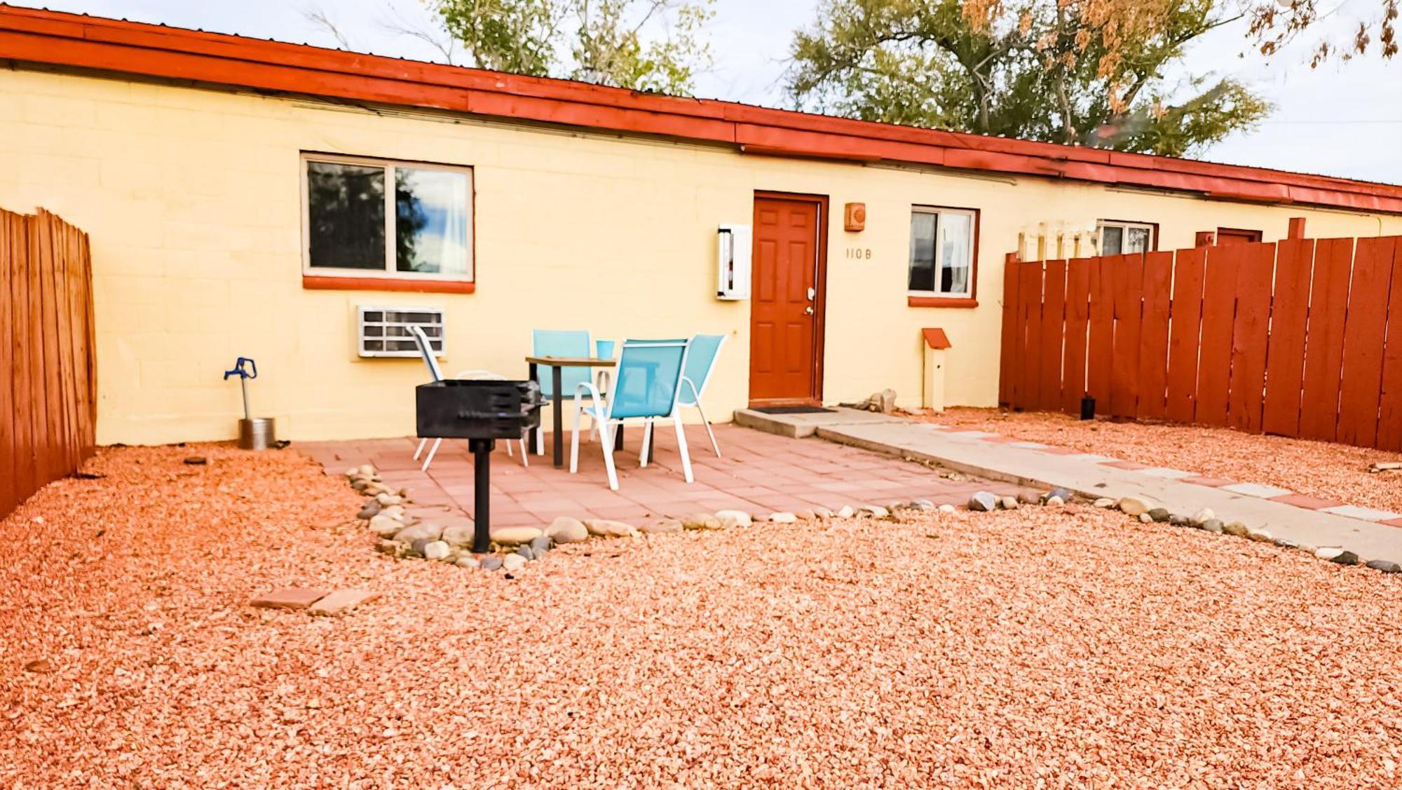 Red Rock Motel And Dam Motel Page Dış mekan fotoğraf